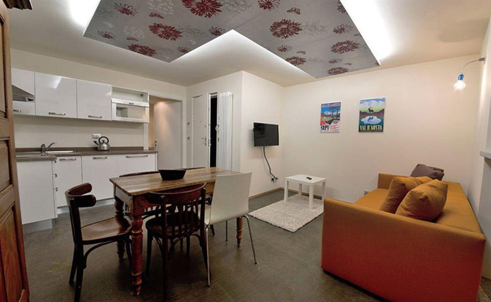 Apartements Coeur De Ville Аоста Екстериор снимка