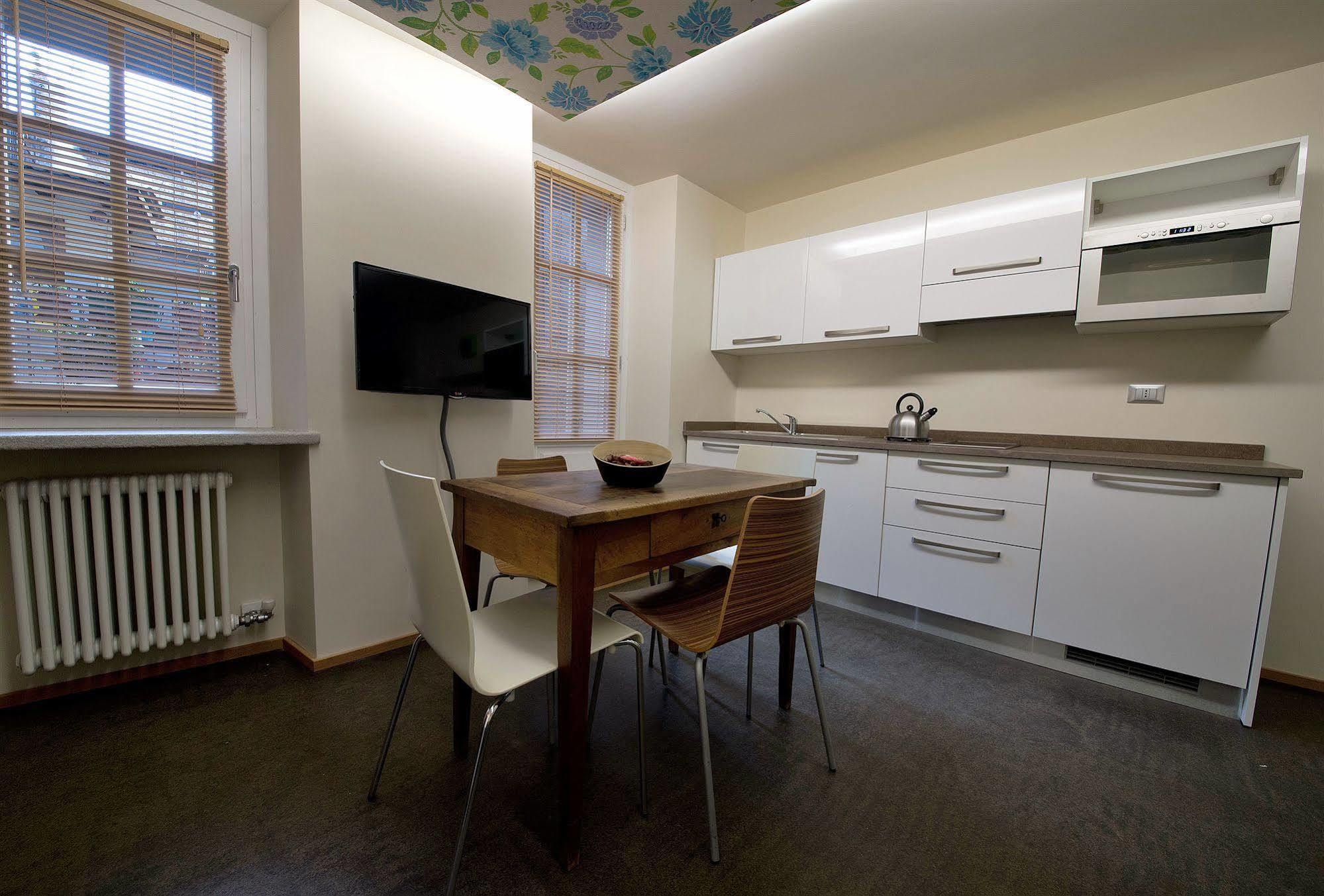 Apartements Coeur De Ville Аоста Екстериор снимка
