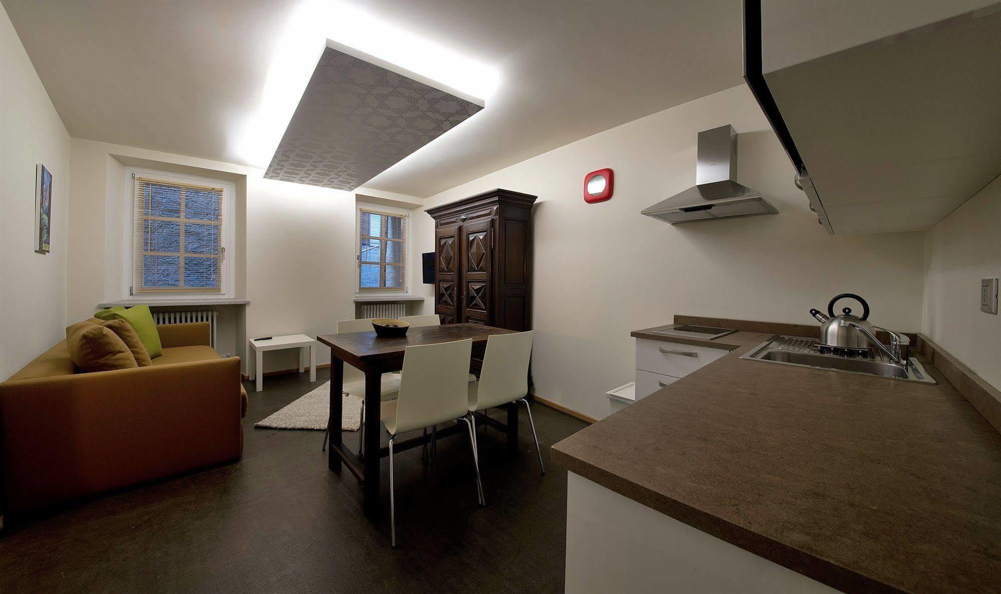 Apartements Coeur De Ville Аоста Екстериор снимка