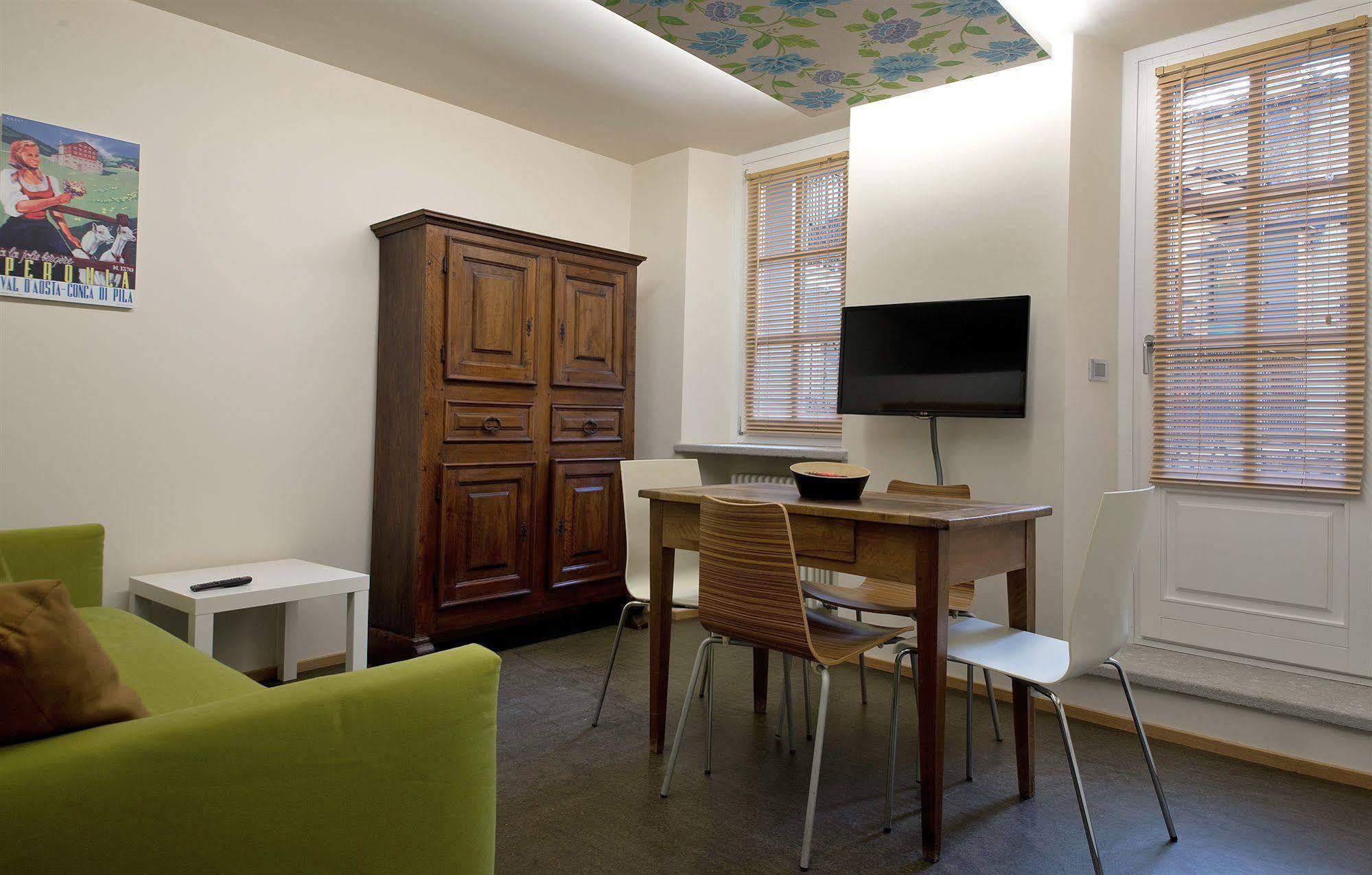 Apartements Coeur De Ville Аоста Екстериор снимка